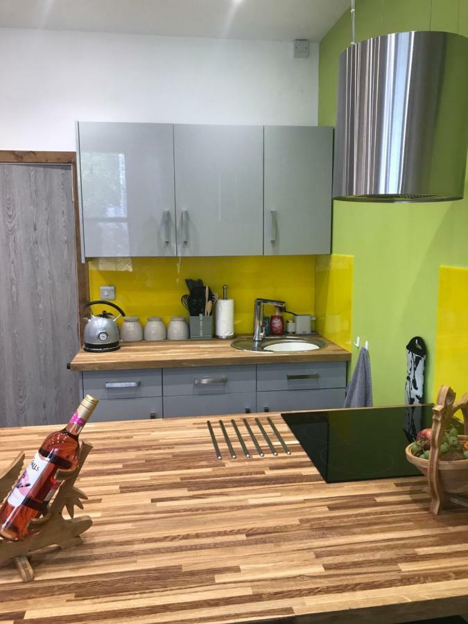 Nant Apartment - Ground Floor 梅奈布里奇 外观 照片